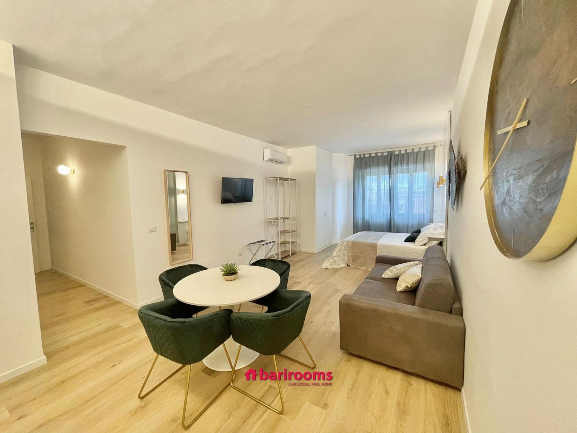 Barirooms - Picca 24 * Bari